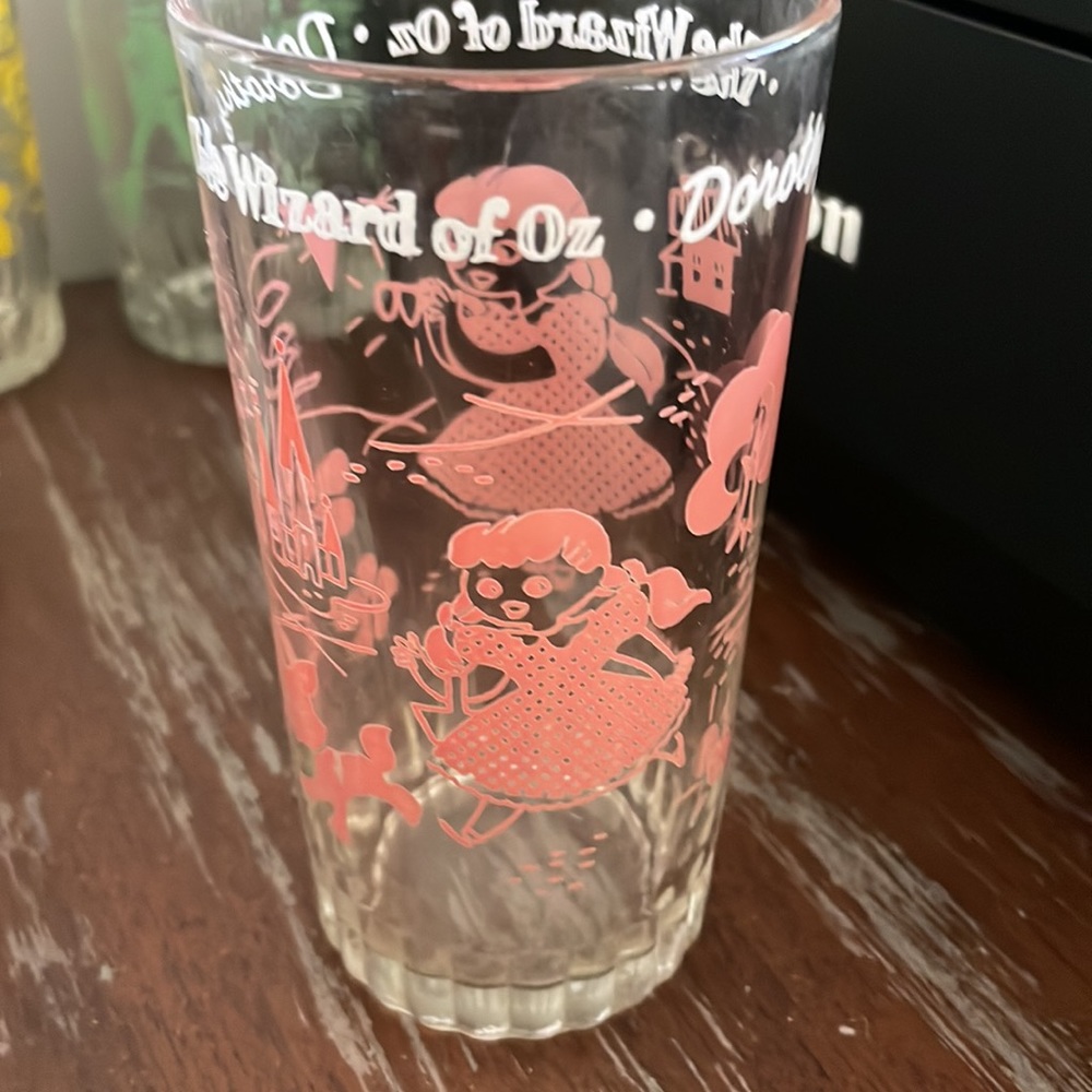 Wizard of Oz switch peanut butter character glass set - Picture 2 of 7